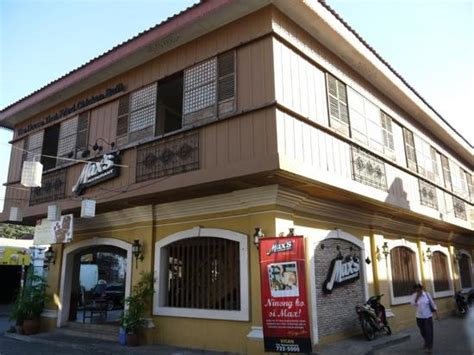 Max's Restaurant (Laoag City, Laoag, Ilocos Norte .